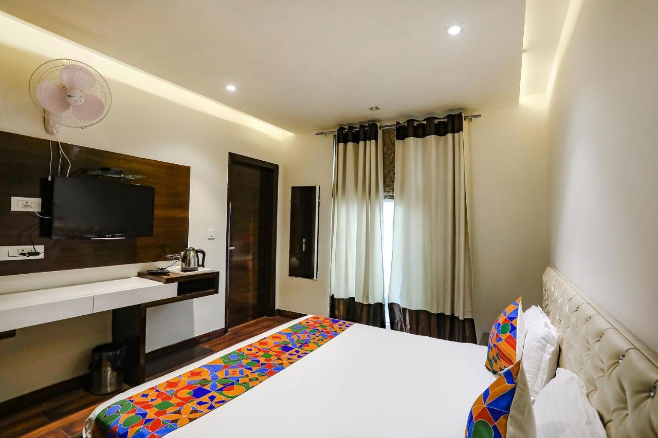ניו דלהי Fabhotel Grand Stay מראה חיצוני תמונה